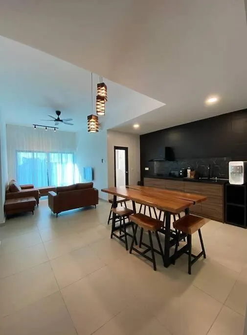 The Wadies 2Br 5Pax Reizz Residences With Balcony And City View Jalan Ampang Kuala Lumpur Apartamento