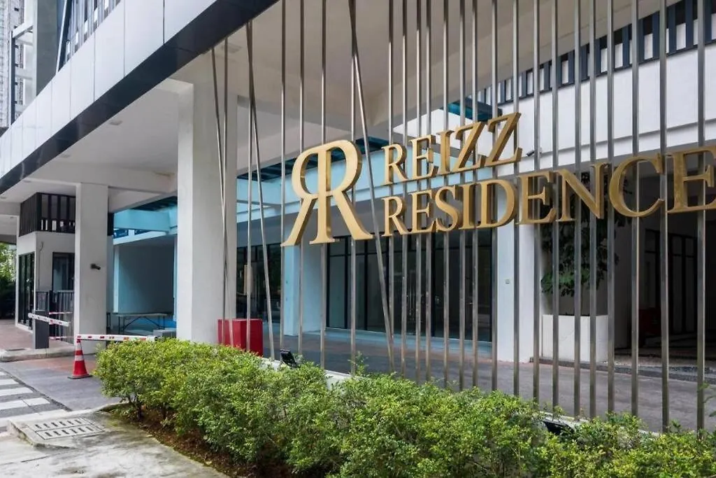 The Wadies 2Br 5Pax Reizz Residences With Balcony And City View Jalan Ampang Kuala Lumpur 0*,  Malásia